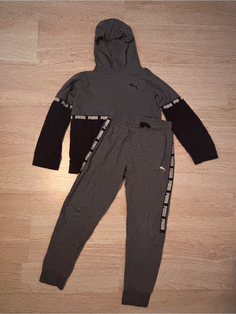 Puma Gray & Black Logo Hooded Jogger Set- youth medium